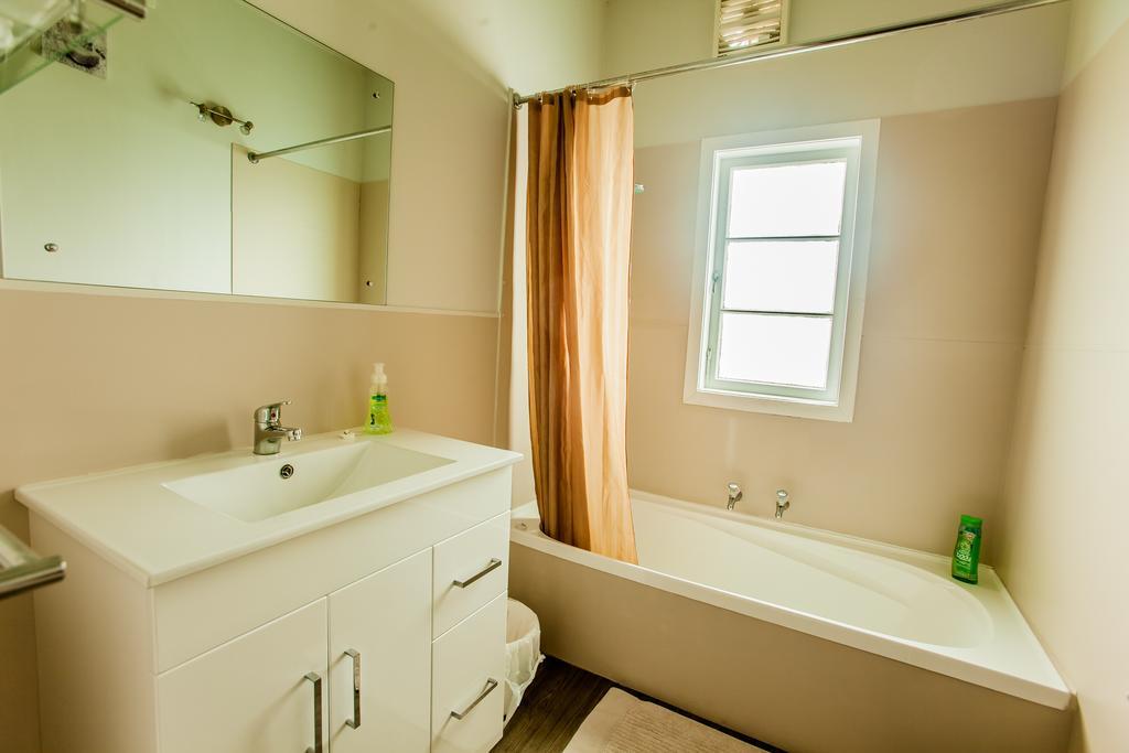Ocean View Raglan Bed & Breakfast חדר תמונה