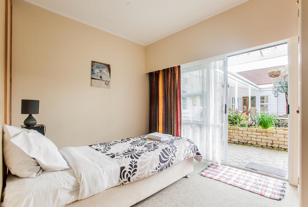 Ocean View Raglan Bed & Breakfast מראה חיצוני תמונה